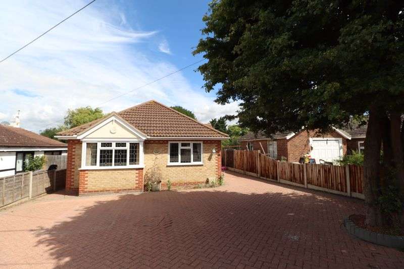 Houses for sale & to rent in CO16 8NN, Oakmead Road, St Osyth And Point
