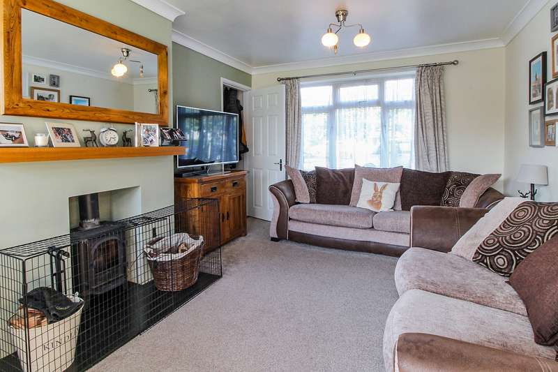 3 Bedroom Terraced House For Sale In Wickham, Hampshire, PO17