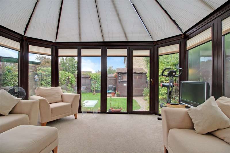 4 Bedroom SemiDetached House For Sale In Longfield Close, Loddon