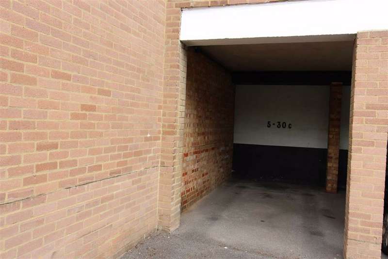 2 Bedroom Flat For Sale In Forest View, Chingford, London, E4