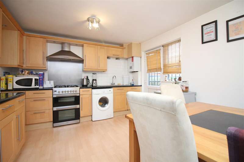 3 Bedroom House To Rent In Hadleigh Walk, London, E6