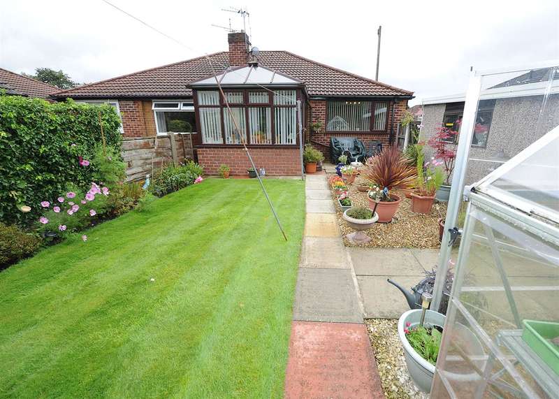 2 Bedroom Bungalow For Sale In Marlow Drive, Irlam, M44
