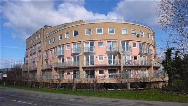 2 Bedroom Apartment To Rent In Wooldridge Close, Bedfont, TW14