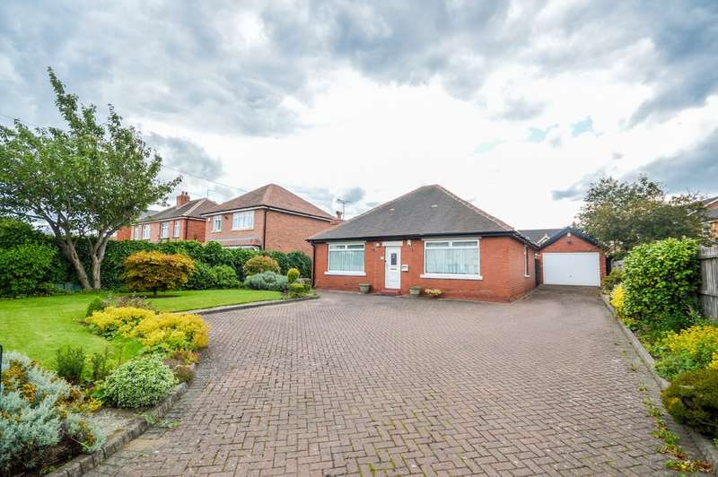 4 Bedroom Bungalow For Sale In Leeds Road, Lofthouse, Wakefield, WF3