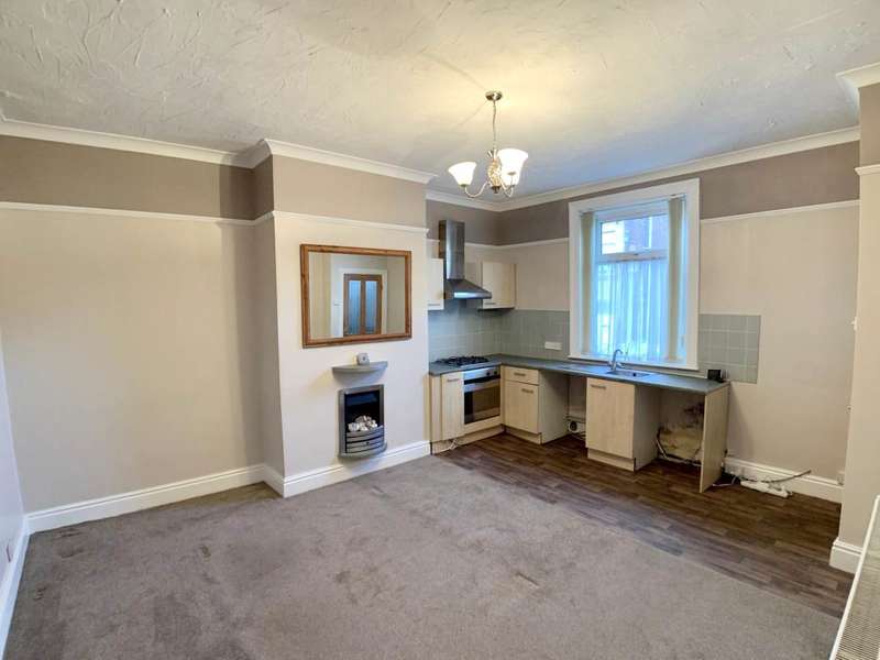 2 Bedroom Terraced House To Rent In King Street, Heckmondwike, WF16