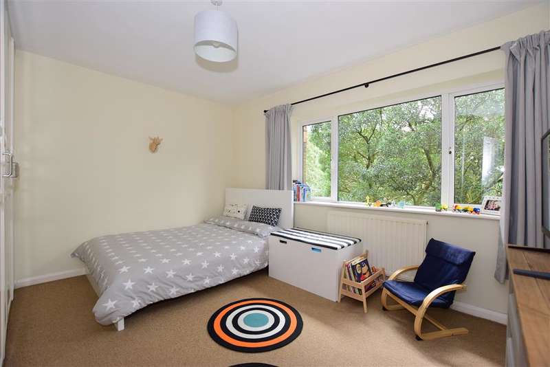 3 Bedroom Terraced House Under Offer In Staples Road, , Loughton, Essex