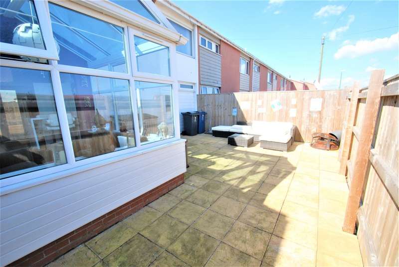 3 Bedroom Link Detached House For Sale In Amble Avenue, South Shields, NE34
