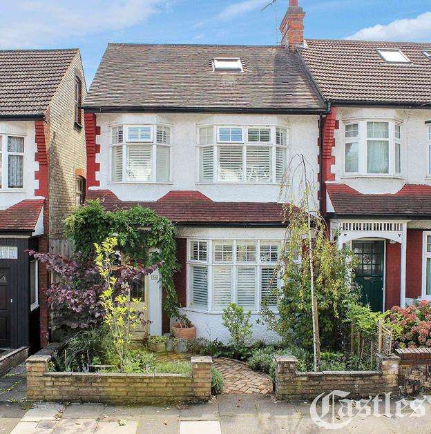 3 Bedroom Property For Sale In Hawthorn Avenue, Palmers Green, London, N13