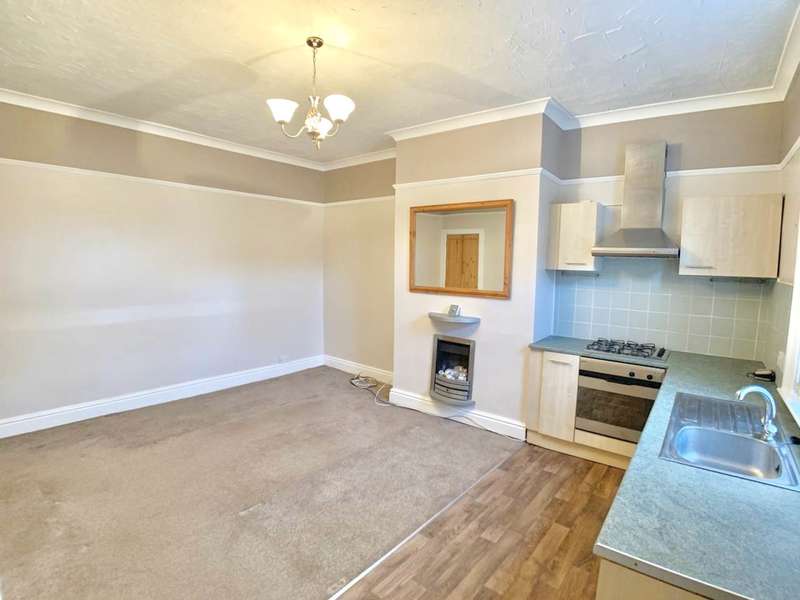 2 Bedroom Terraced House To Rent In King Street, Heckmondwike, WF16