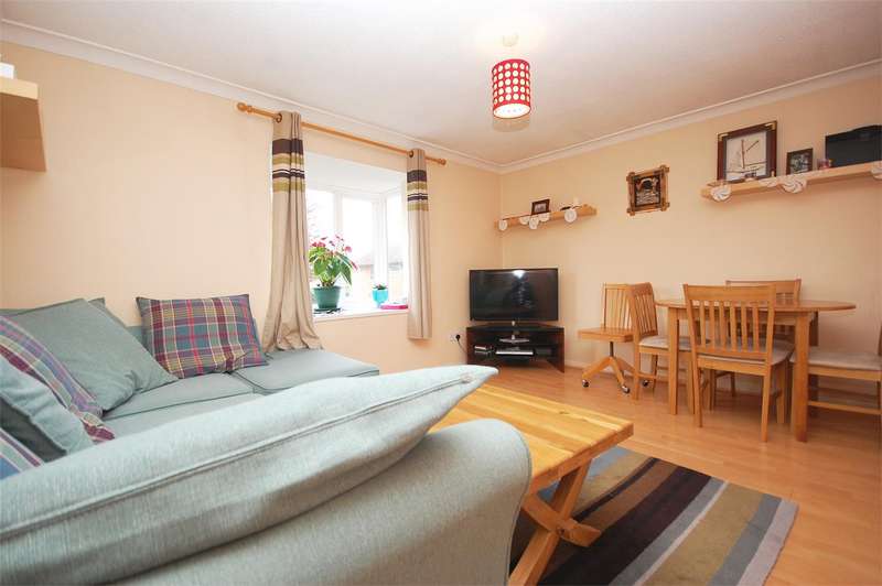 1 Bedroom Flat To Rent In Fearnley Crescent, Hampton, TW12