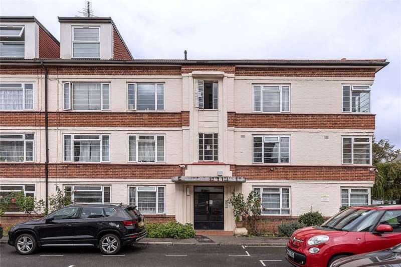 3 Bedroom Flat To Rent In Manor Vale, Brentford, TW8