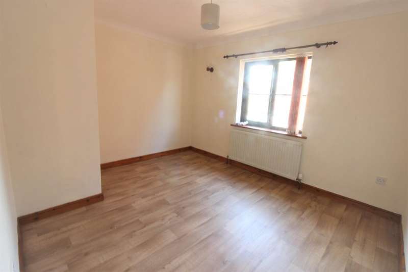 2 Bedroom Flat To Rent In Calthorpe Green, Old Road, Acle, Norwich, NR13