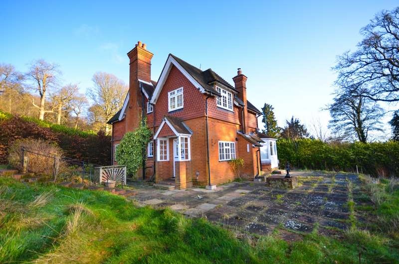 Houses for sale & to rent in GU6 7NN, Pitch Hill,,Ewhurst, Cranleigh