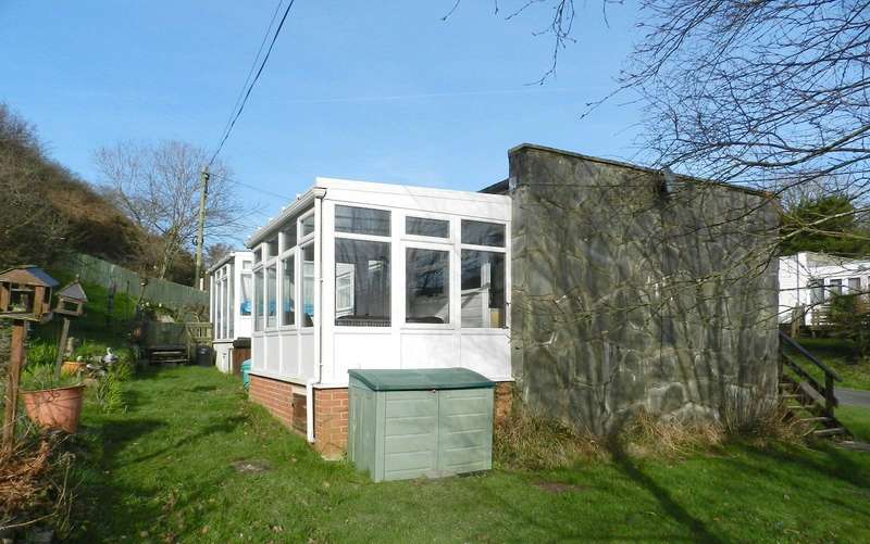 2 Bedroom End Of Terrace House For Sale In Folkstone Hill Chalets