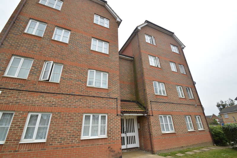 Houses for sale & to rent in SE28 8FR, Greenhaven Drive,,Thamesmead