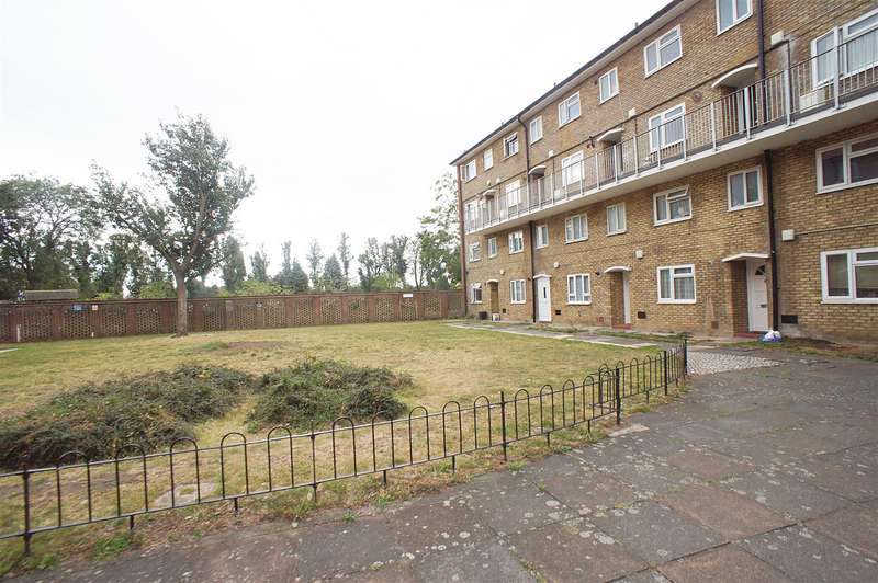 3 Bedroom Flat To Rent In Barrowfield Close, London, N9