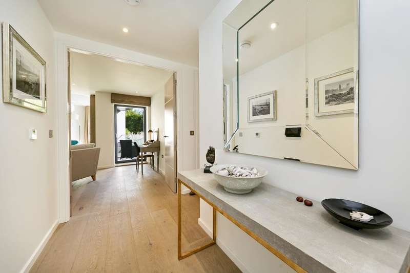 2 Bedroom Apartment For Sale In Lower Richmond Road, Putney, SW15