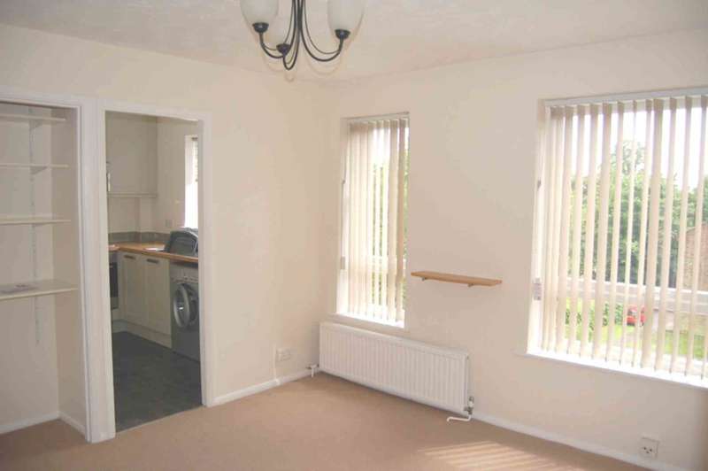 2 Bedroom Apartment Flat To Rent In Plantation Road, Amersham HP6