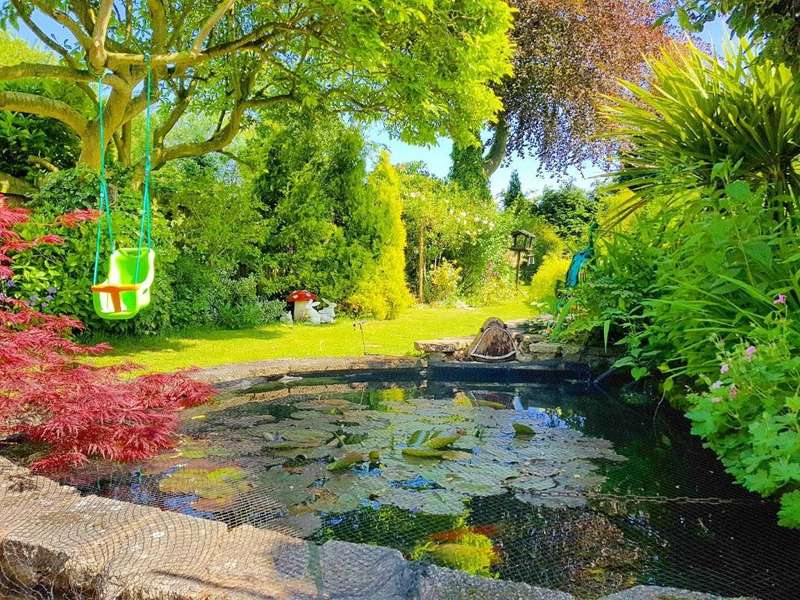 3 Bedroom Semi Detached For Sale In Hall Green Road, West Bromwich