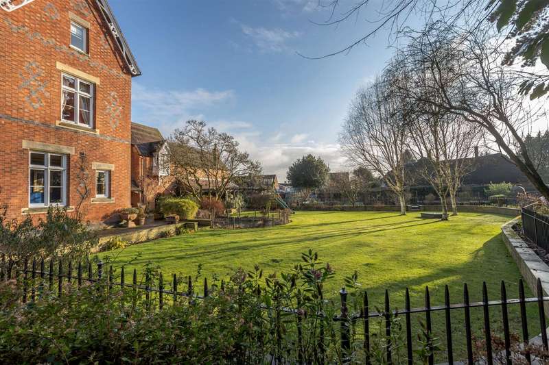 9 Bedroom House For Sale In Bilton Road, Rugby, Warwickshire, CV22