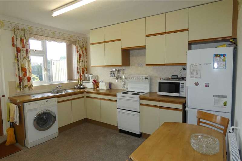 3 Bedroom Semi Detached Bungalow For Sale In Northlands Road, Winterton