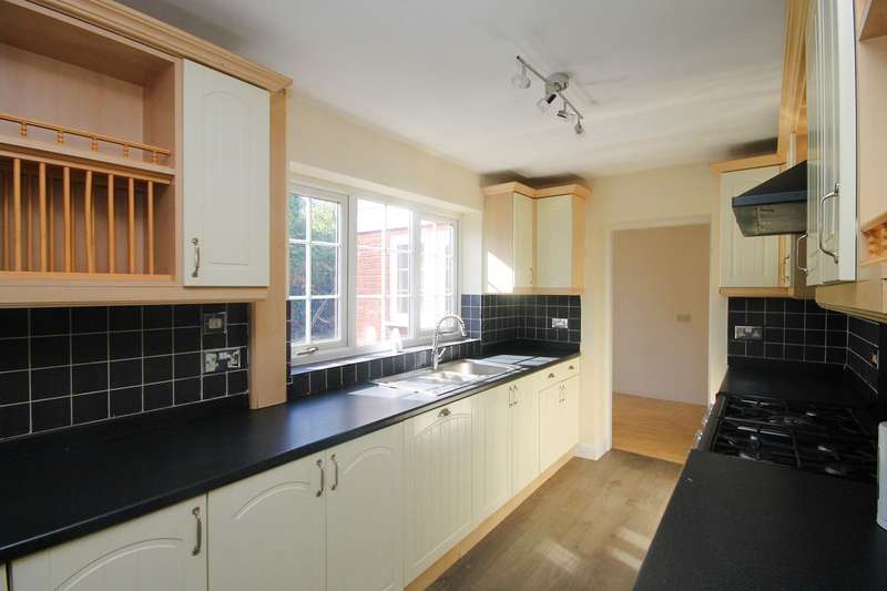 3 Bedroom Detached House For Sale In Henderson Close, Great Sankey, Warrington, WA5