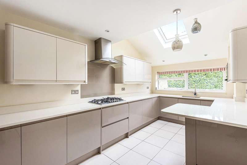 3 Bedroom Terraced House For Sale In The Willows, Weybridge, KT13