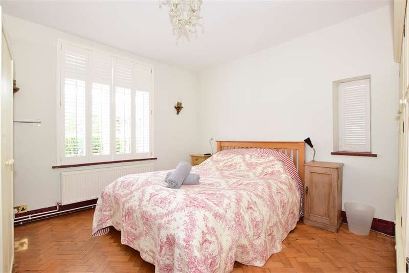 4 Bedroom Bungalow For Sale In Woodland Road, , Selsey, West Sussex, PO20