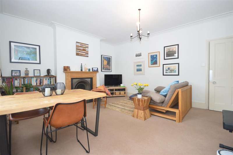 1 Bedroom Flat To Rent In Park Road, Richmond, TW10