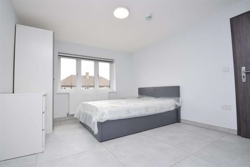 1 Bedroom Studio Flat To Rent In 12 Chaplin Road, Wembley, HA0