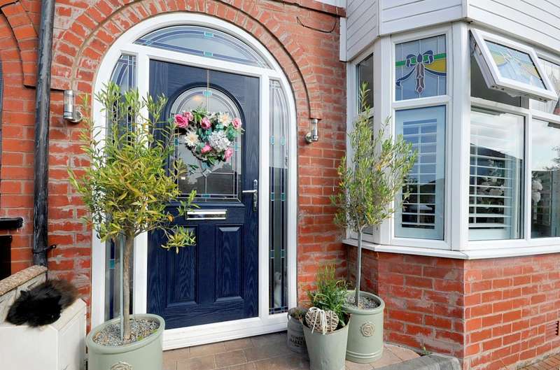 3 Bedroom Semi Detached House For Sale In St Avenue, Windle, St