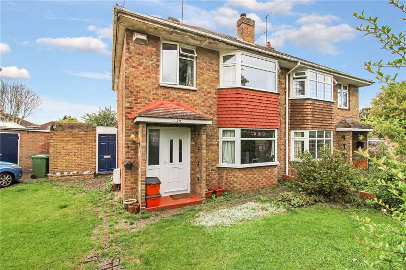 3 Bedroom House For Sale In Fairford Crescent, Swindon, Wiltshire, SN25