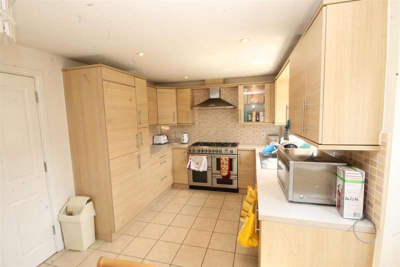 4 Bedroom House To Rent In Whistefish Court, NR5