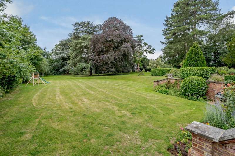 5 Bedroom Home For Sale In Station Road, Blunham, Bedford, Bedfordshire