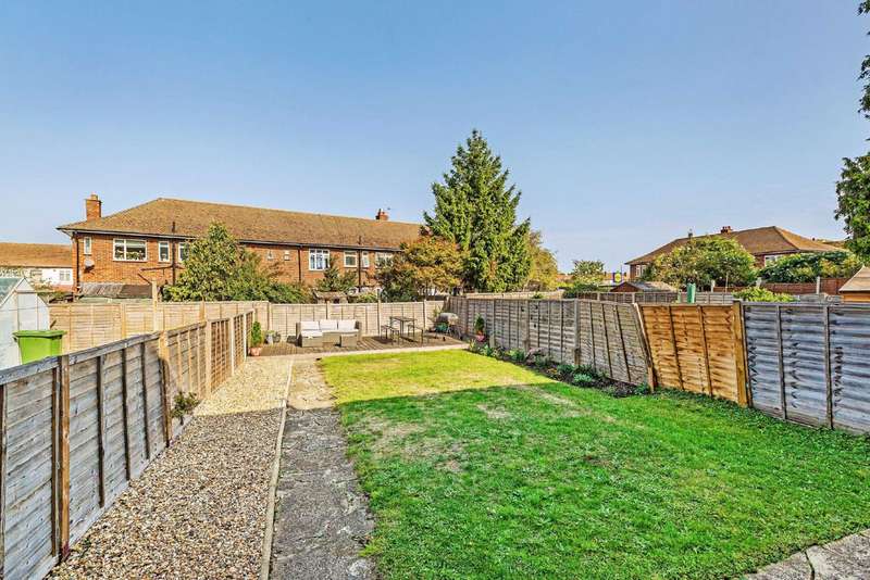2 Bedroom Flat For Sale In Rowan Close, London, SW16