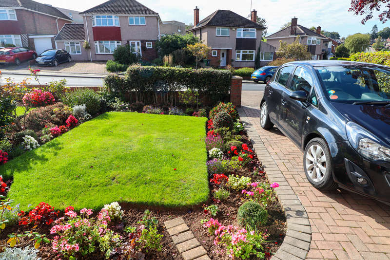 3 Bedroom SemiDetached House For Sale In Carisbrooke Way, Penylan
