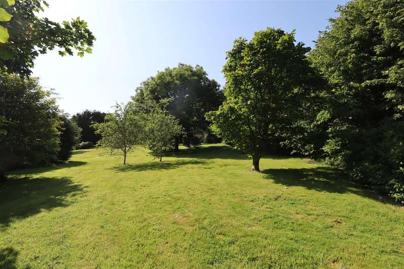 4 Bedroom Detached House For Sale In Lanner, TR16