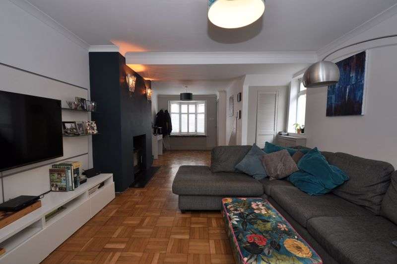 4 Bedroom Property For Sale In Westborough Road, Maidenhead, SL6