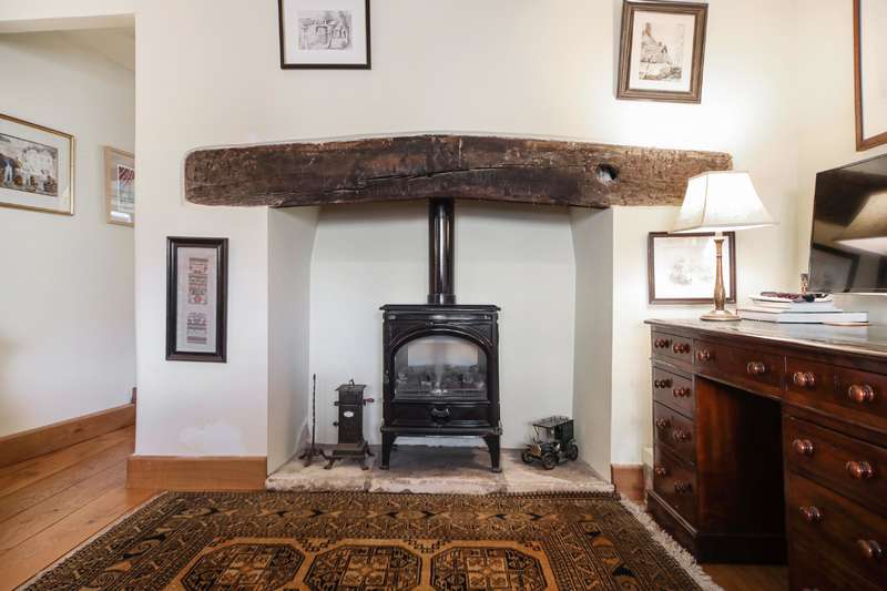 3 Bedroom Terraced For Sale In Gloucester Street, Cirencester, GL7