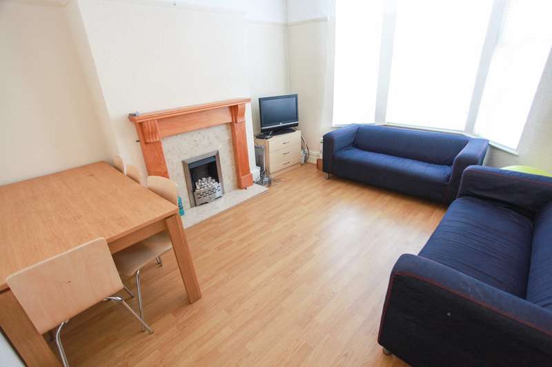 3 Bedroom Terraced House To Rent In Portman Road, L15 2hj,