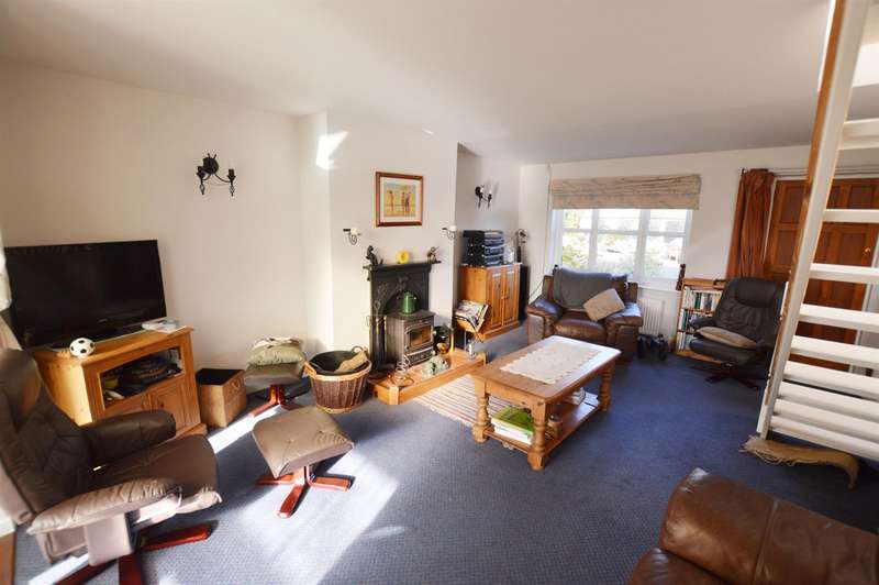 3 Bedroom SemiDetached House For Sale In Orchard Close, Dilwyn