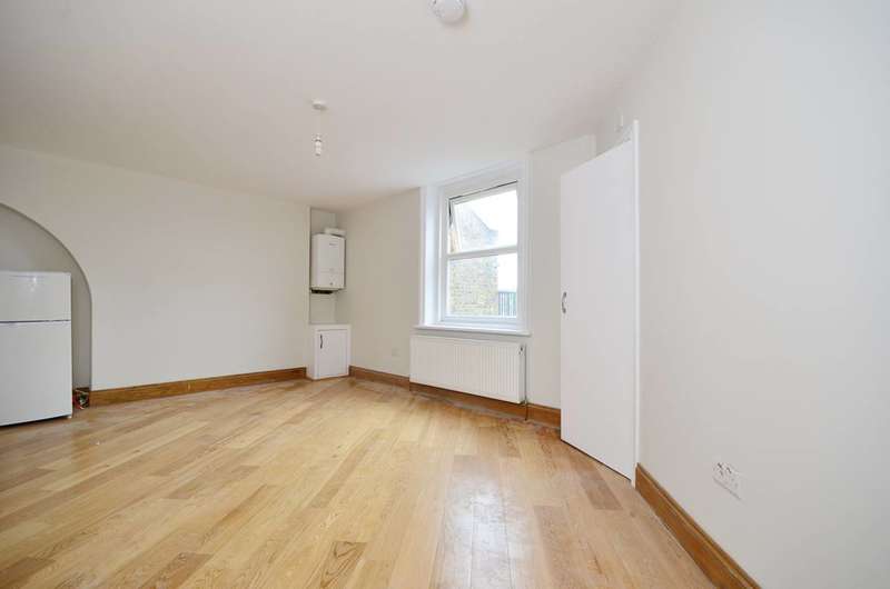 Flat To Rent In Electric Avenue, Brixton, SW9