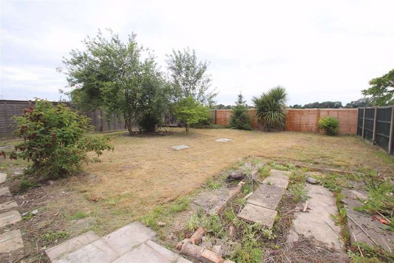 2 Bedroom Detached Bungalow For Sale In Broadgate, Whaplode Drove