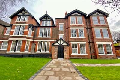 1 Bedroom Flat To Rent In Sandringham Manor, L17