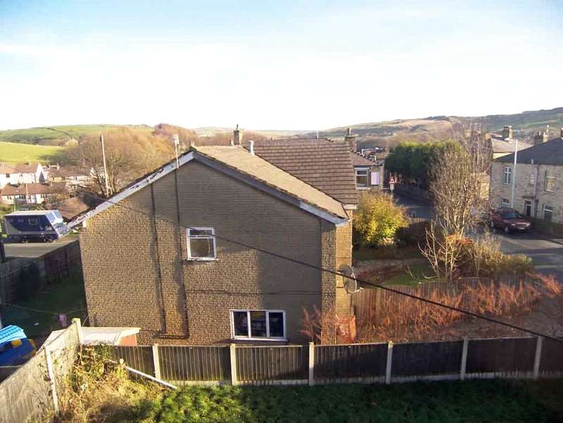 4 Bedroom Semi Detached To Rent In Booth Road, Bacup, OL13