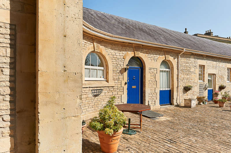 3 Bedroom Mews House For Sale In The Stables, Academy Drive, Corsham, SN13