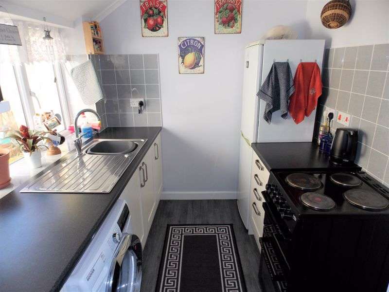 3 Bedroom House For Sale In Fortuneswell Portland DT5