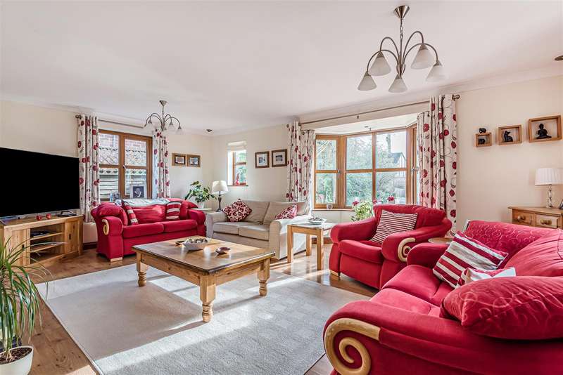 4 Bedroom Detached Property For Sale In Barkham Road, Wokingham