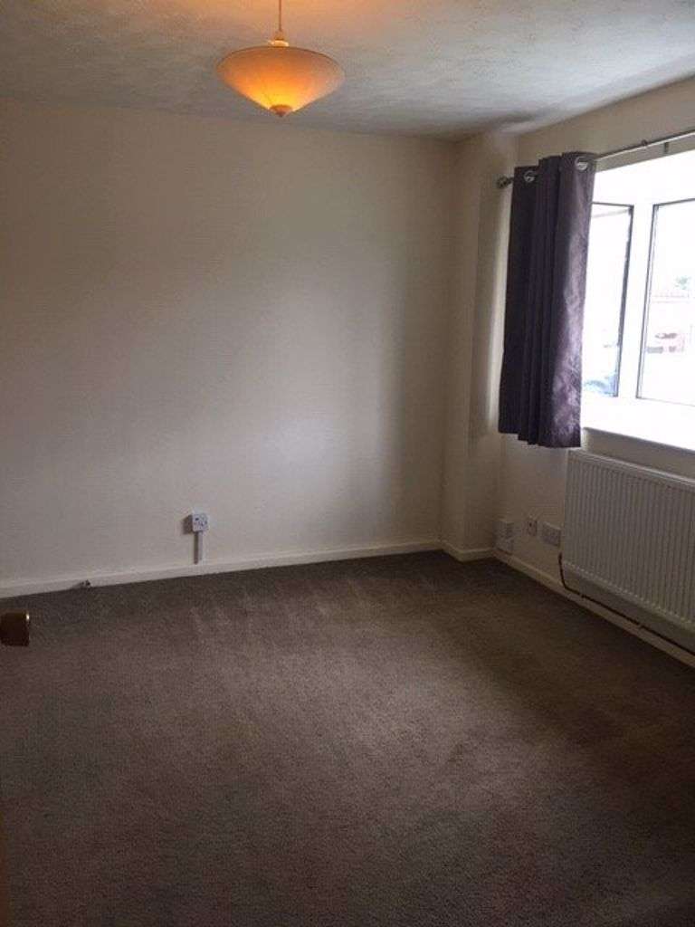 1 Bedroom House To Rent In Kinross Close, WA2