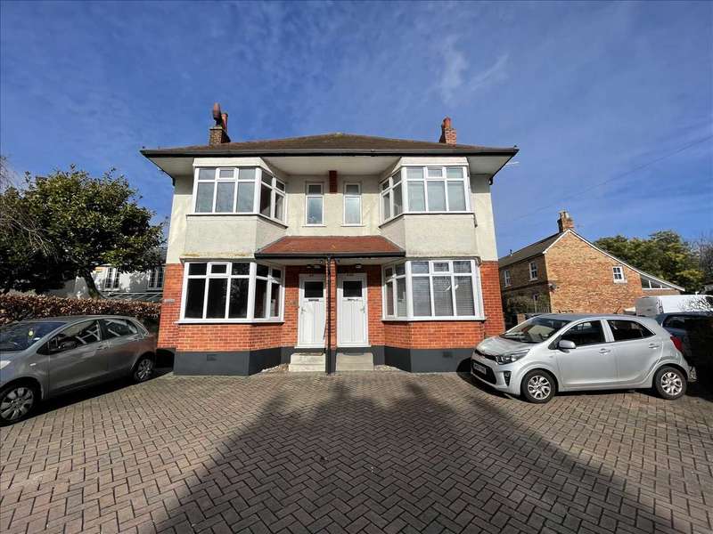 2 Bedroom Maisonette Flat To Rent In Ashley Cross, BH14